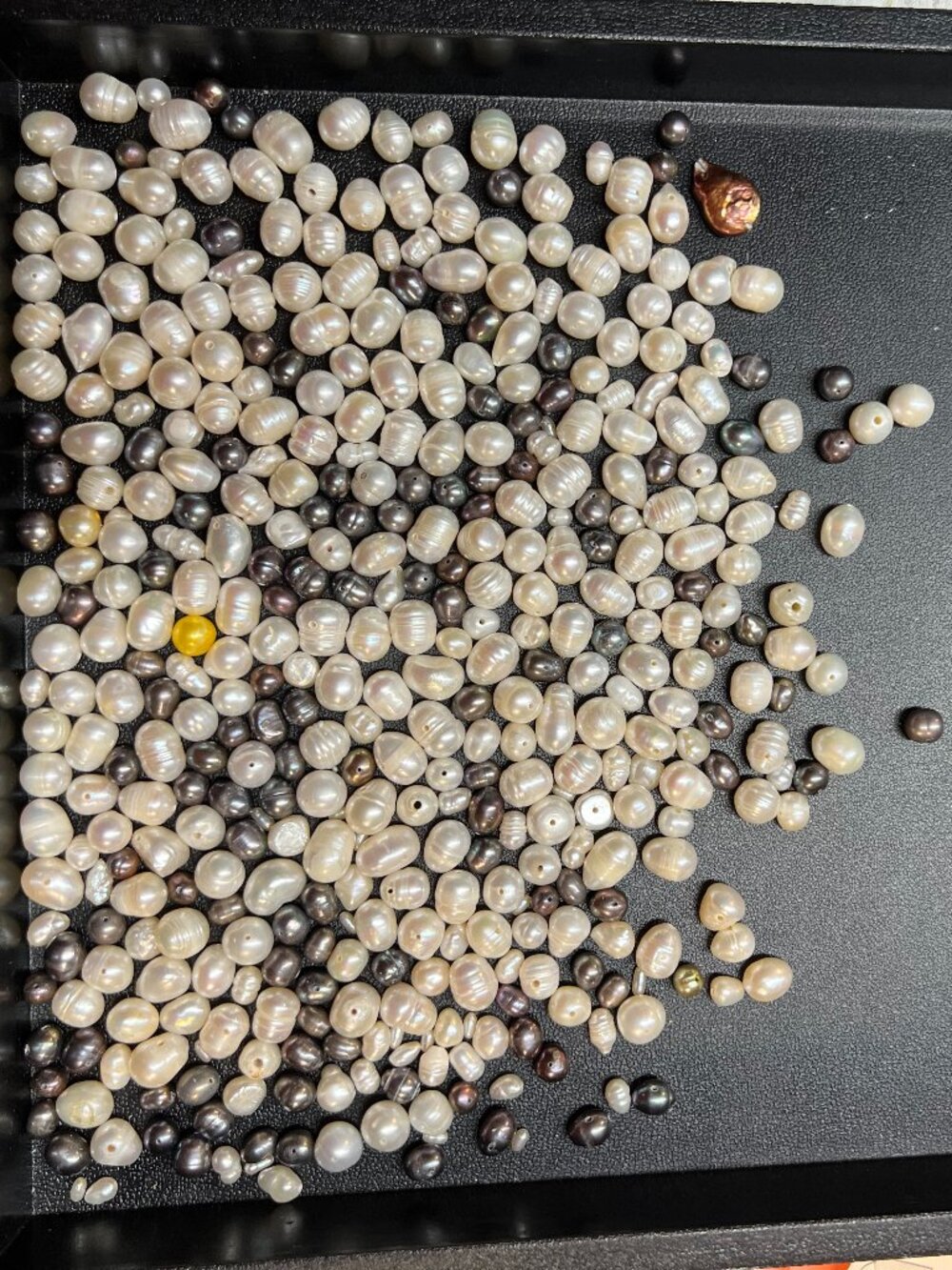 1/2 Pound Genuine Pearl Bead Mix
